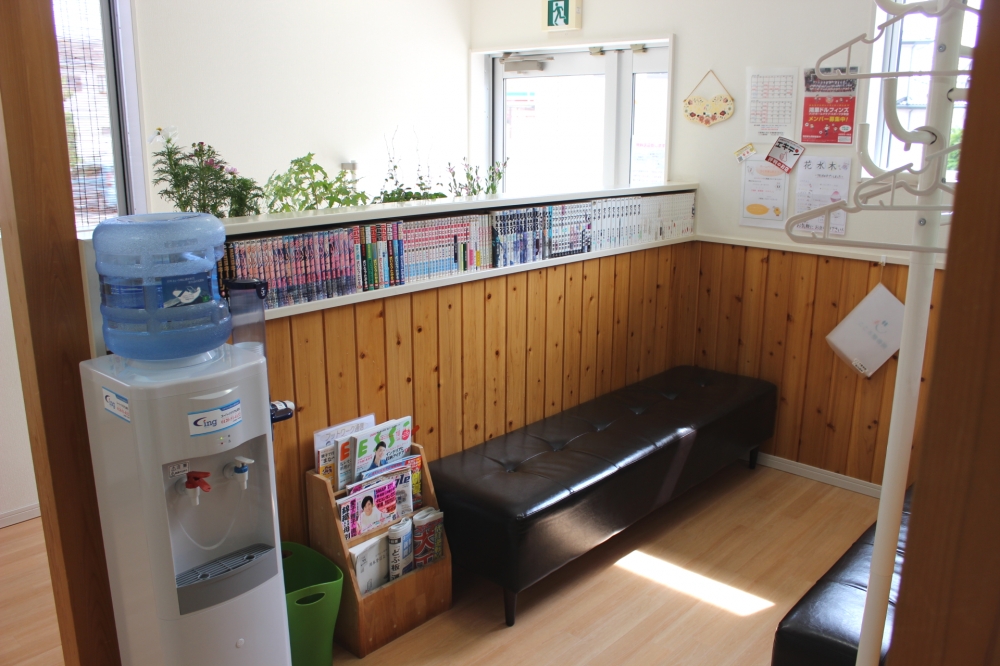 こころ整骨院　鴻巣店 待合室
